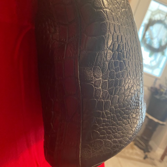 Nice tooled Patricia Nash bag used very little - Picture 4 of 6